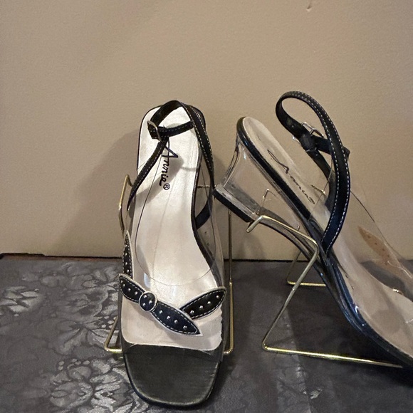 Anne Klein slingback black wedge heels w/ clear heel & studded detail - size 7.5 - Picture 1 of 5